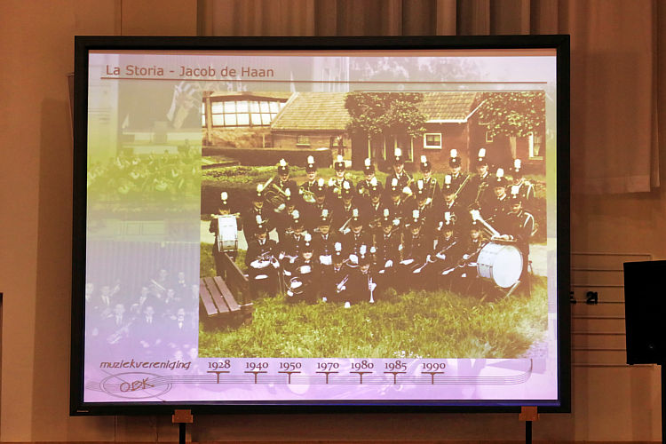 90-jarig jublieum en najaarsconcert 'Reis door de tijd'_44